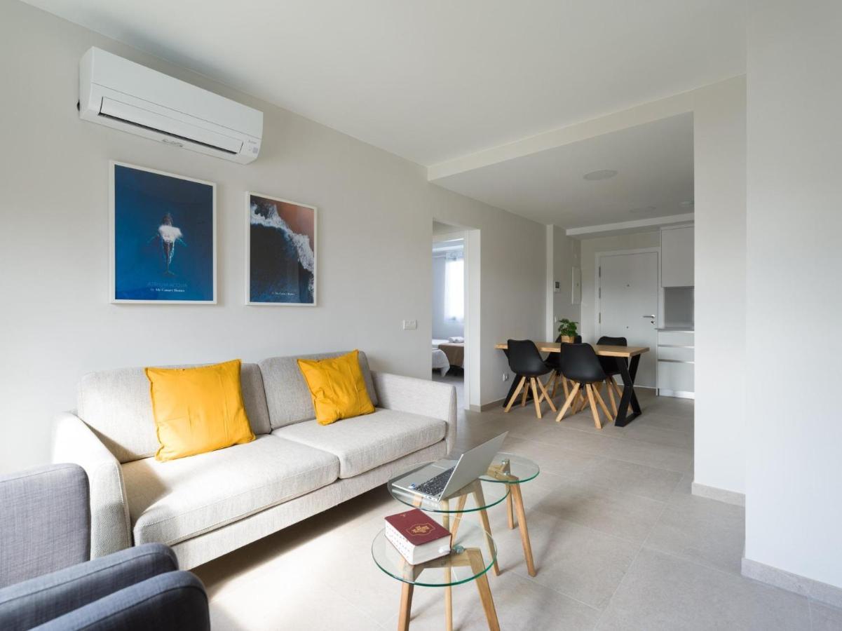 Atrium Building By Mycanaryhomes Apartment